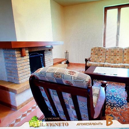 Residence Il Vigneto Лари Экстерьер фото